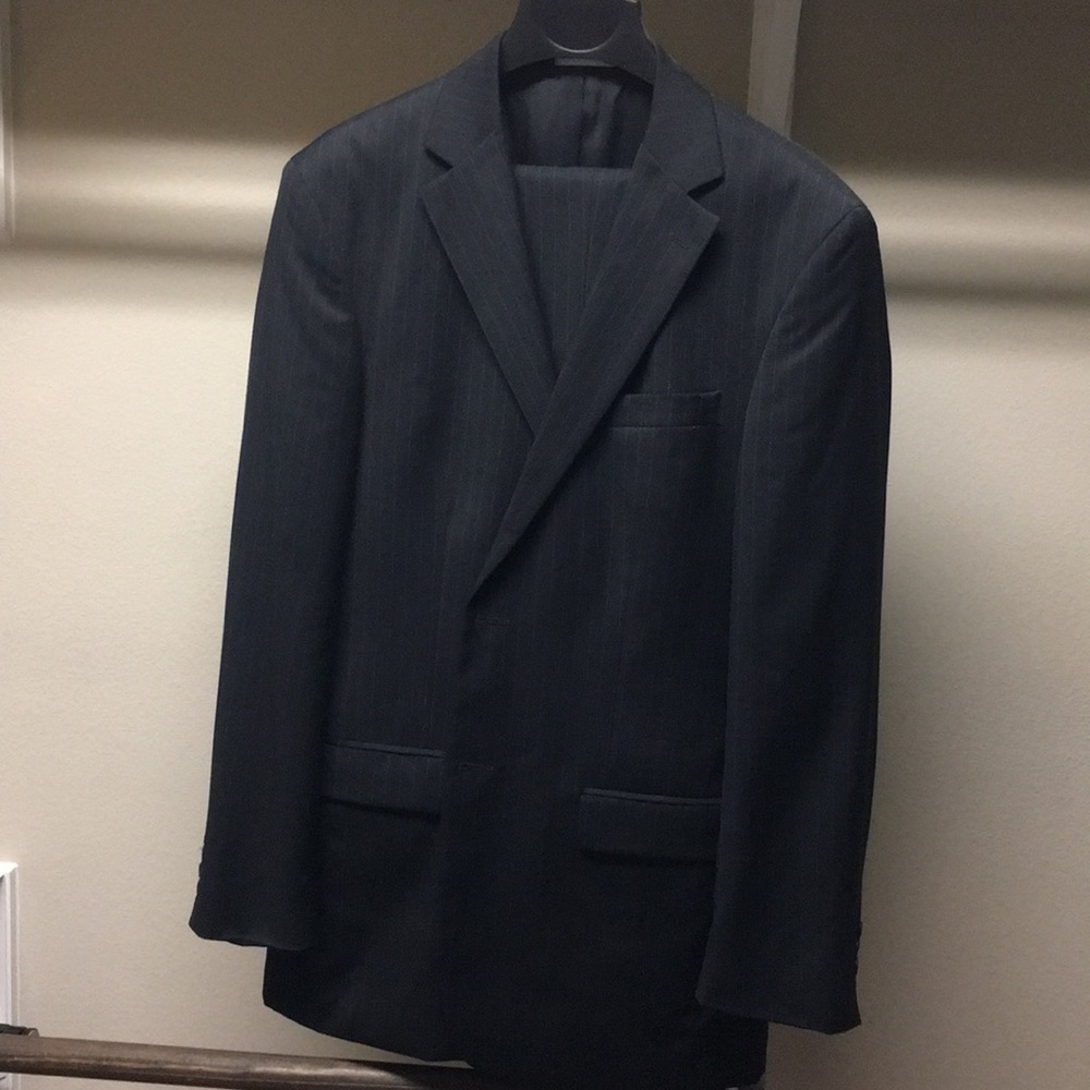 Men’s Black Pinstripe Suit 42L